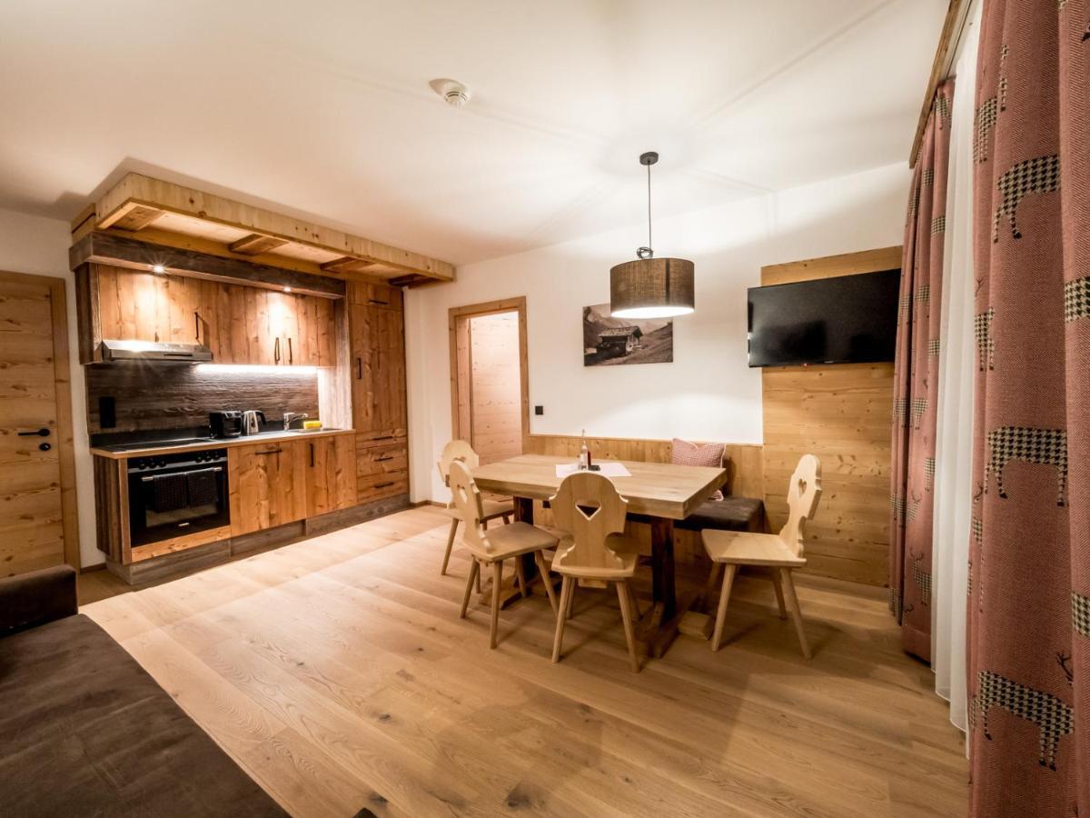 Almhittn - Luxus Appartements Finkenberg Eksteriør bilde