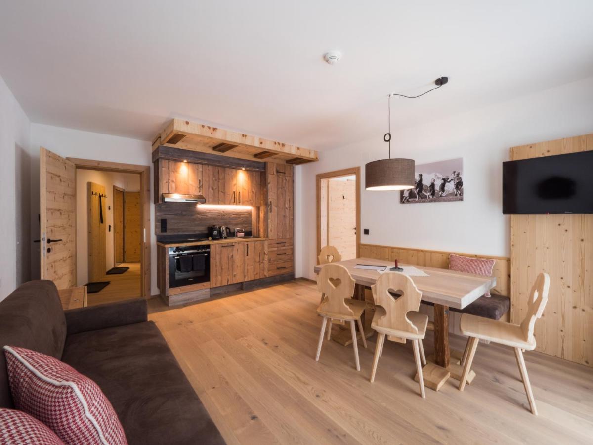 Almhittn - Luxus Appartements Finkenberg Eksteriør bilde