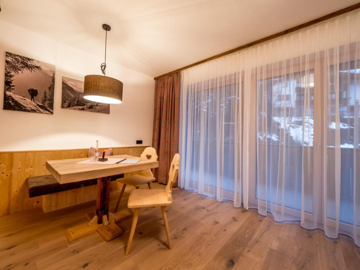 Almhittn - Luxus Appartements Finkenberg Eksteriør bilde