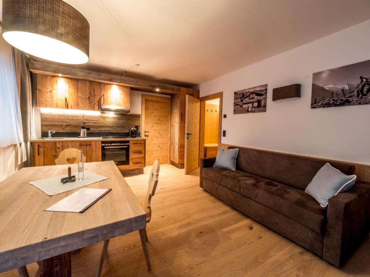 Almhittn - Luxus Appartements Finkenberg Eksteriør bilde
